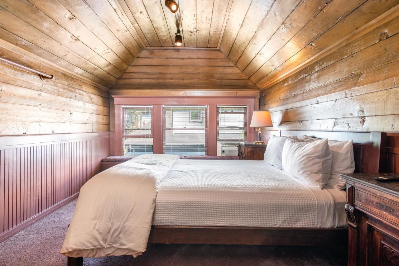 Seattle Gaslight Inn Exterior photo